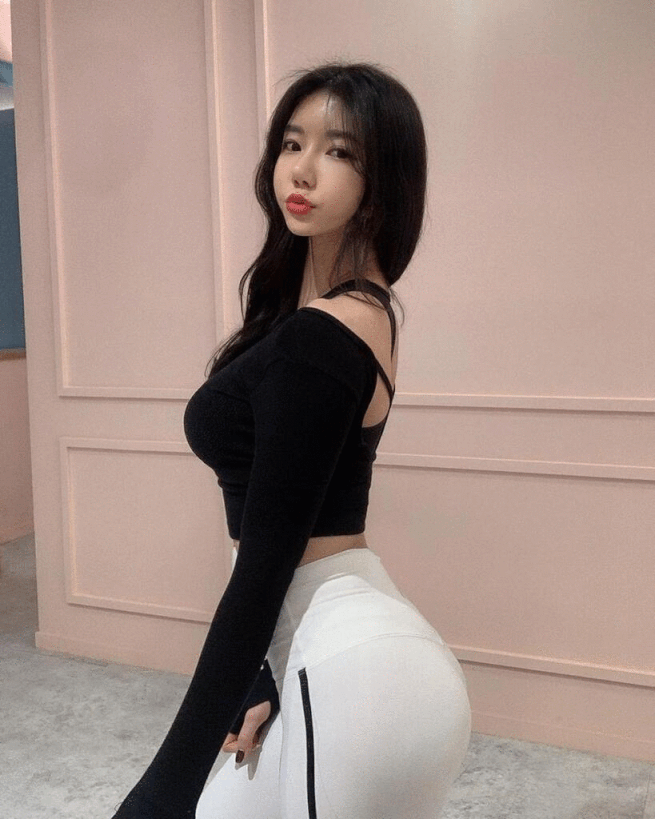 Beautiful Korean Girl Smoking Hot Tight Body Black Hair